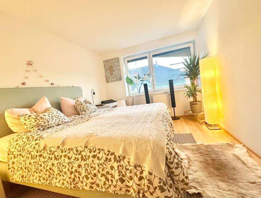 Charming Flat On Top Floor With Great View Apartment